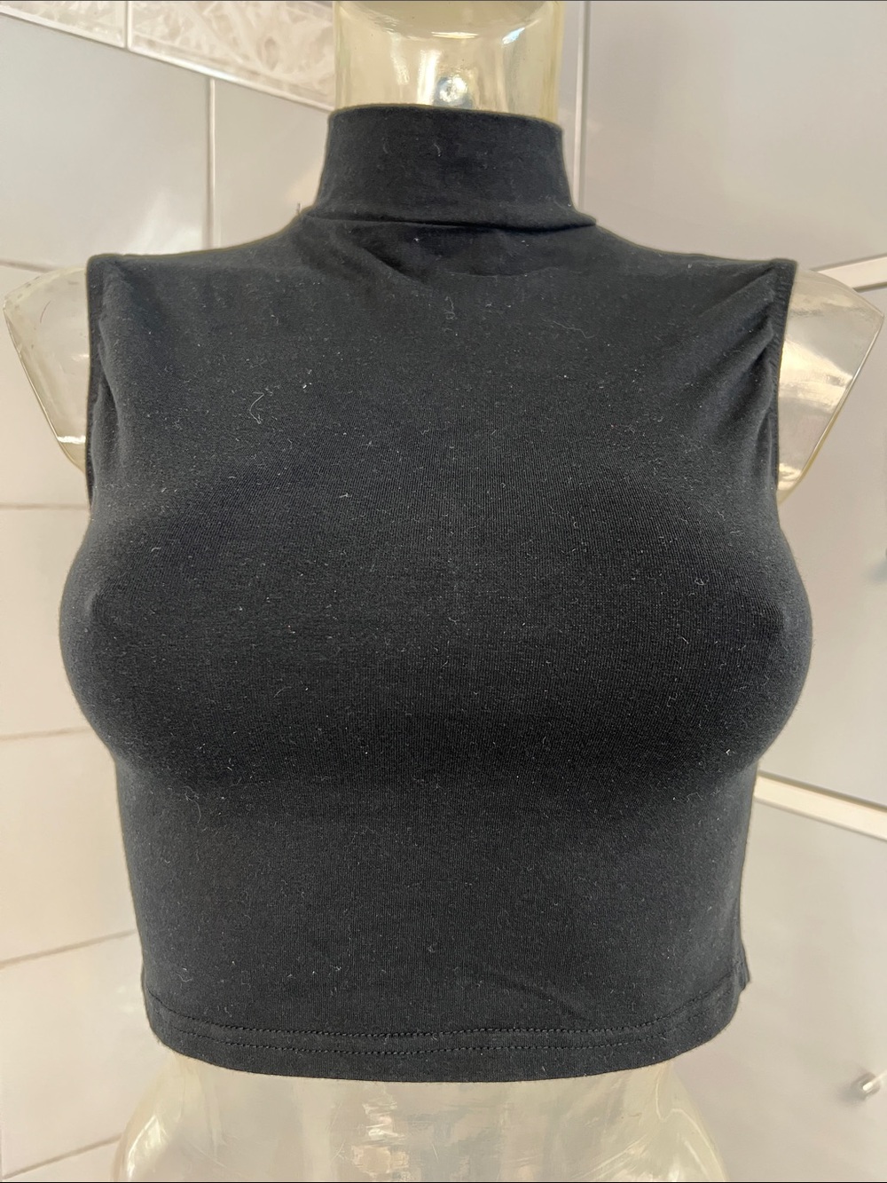 Varsity Mock Neck Cropped Shell Dance Top L NWOT